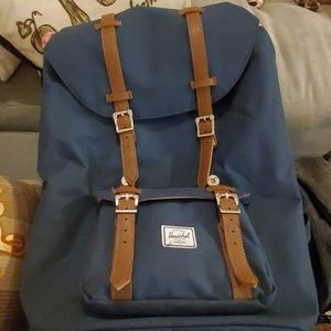 Hershel Large Backpack